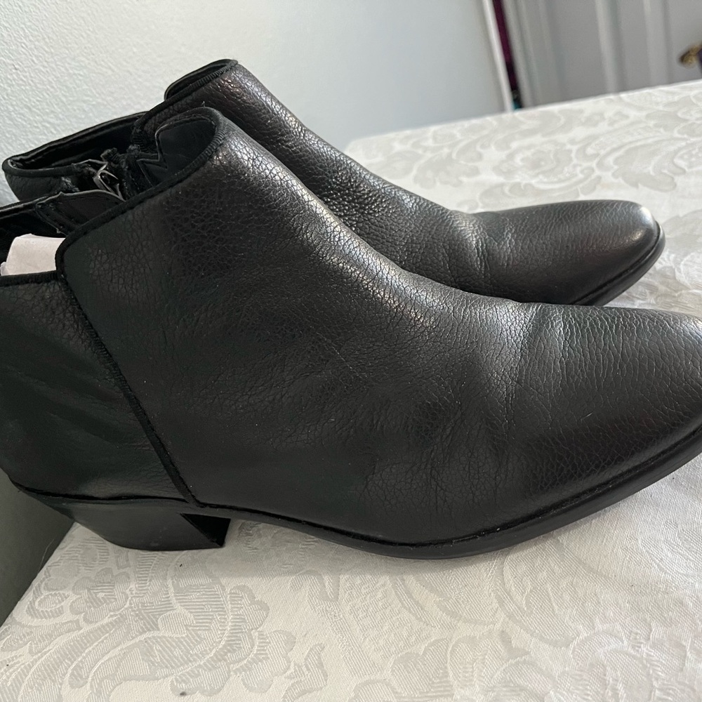 Sam Edelman Ankle Boot - Picture 4 of 5